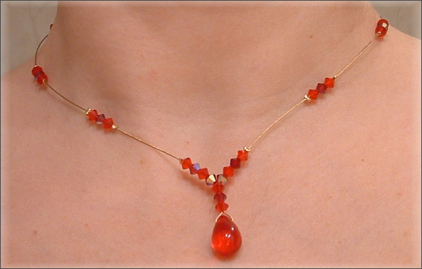 collier_rouge_3.jpg