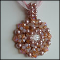 Pendentif SHEPA ~ Vieux Rose